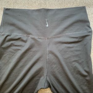 Like-new Nike Dri-Fit Legging size L